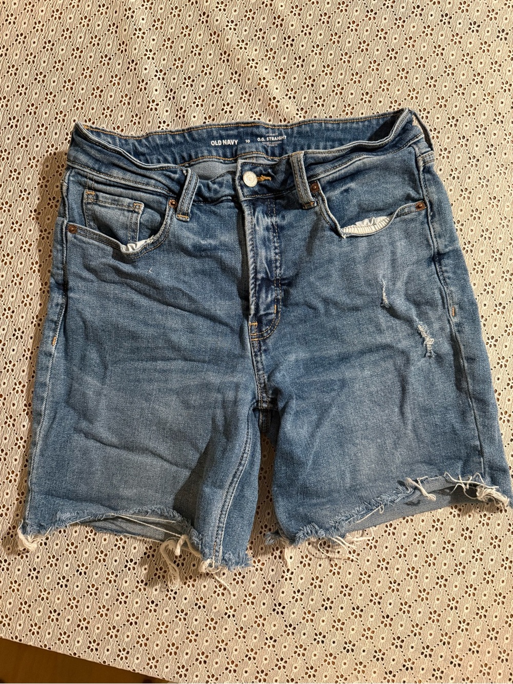Old Navy High-Rise O.G. Straight Jeans in Medium Blue Wash